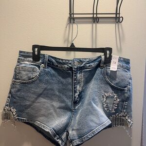 NWT  AKIRA Women's Blue Denim Shorts with Fringe Detail SIZE 1x